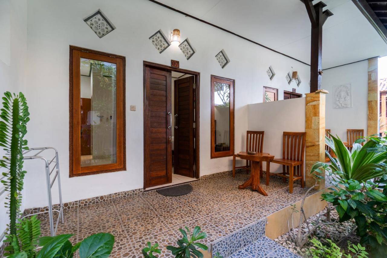 Krisna Home Stay Lembongan Exteriör bild