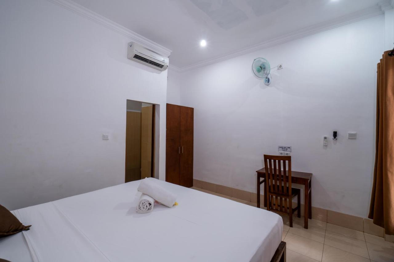 Krisna Home Stay Lembongan Exteriör bild