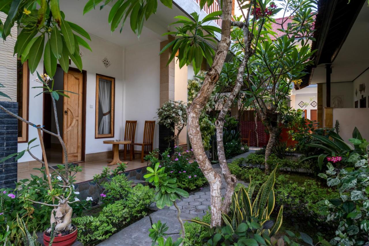 Krisna Home Stay Lembongan Exteriör bild