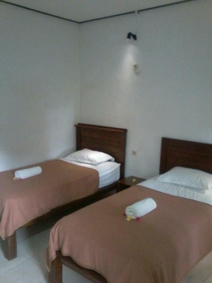 Krisna Home Stay Lembongan Exteriör bild